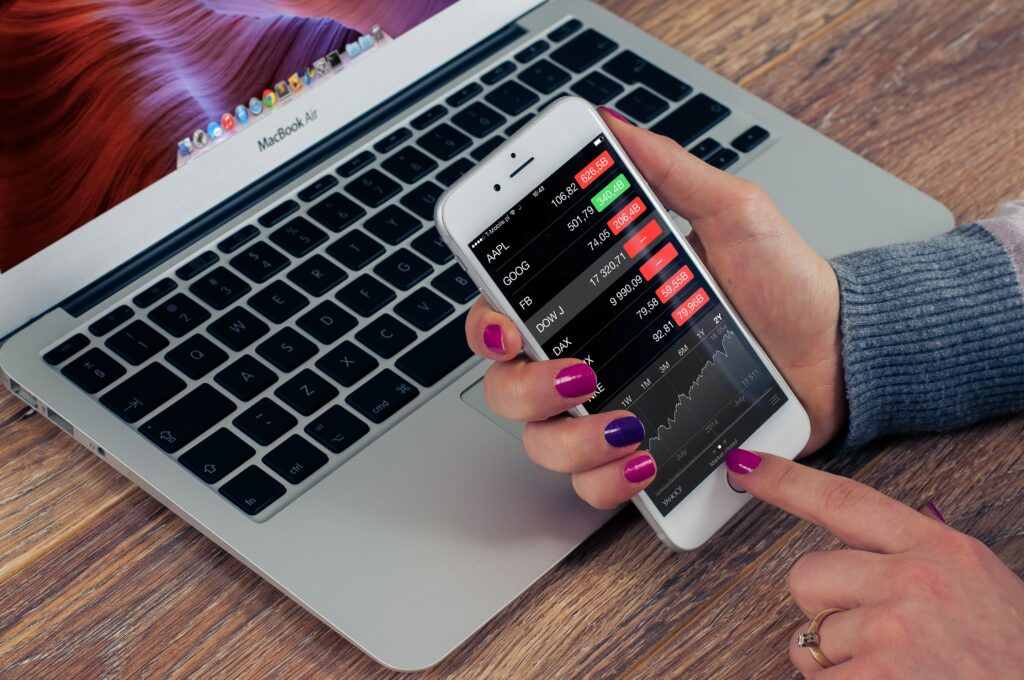 Te contamos las 3 maneras de invertir en Renta Variable, utilizando las distintas ordenes de mercado que explicamos. - Braindex