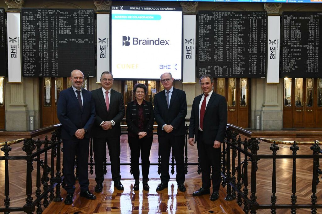 Enrique Castellanos, Director de Instituto BME, Javier Hernani, Consejero Delegado de BME, y Ana Isabel Fernández, Rectora de CUNEF